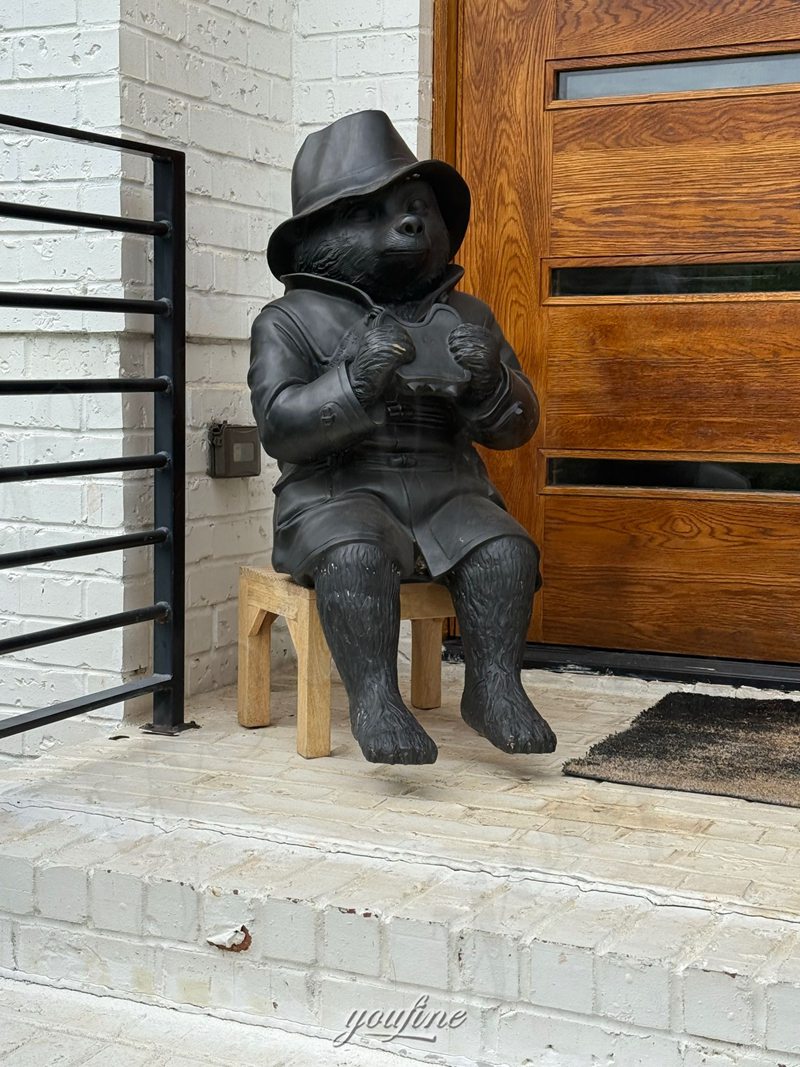 Feedback on the Paddington Bear sculpture in the United States