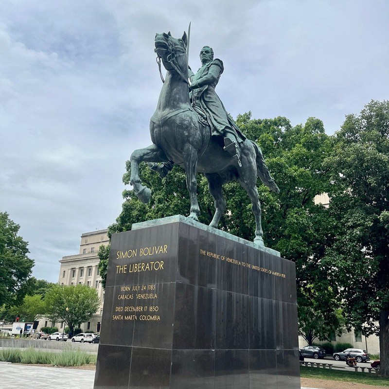 Equestrian of Simon Bolivar