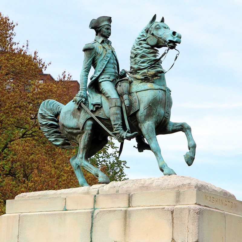 Equestrian statue of George Washington
