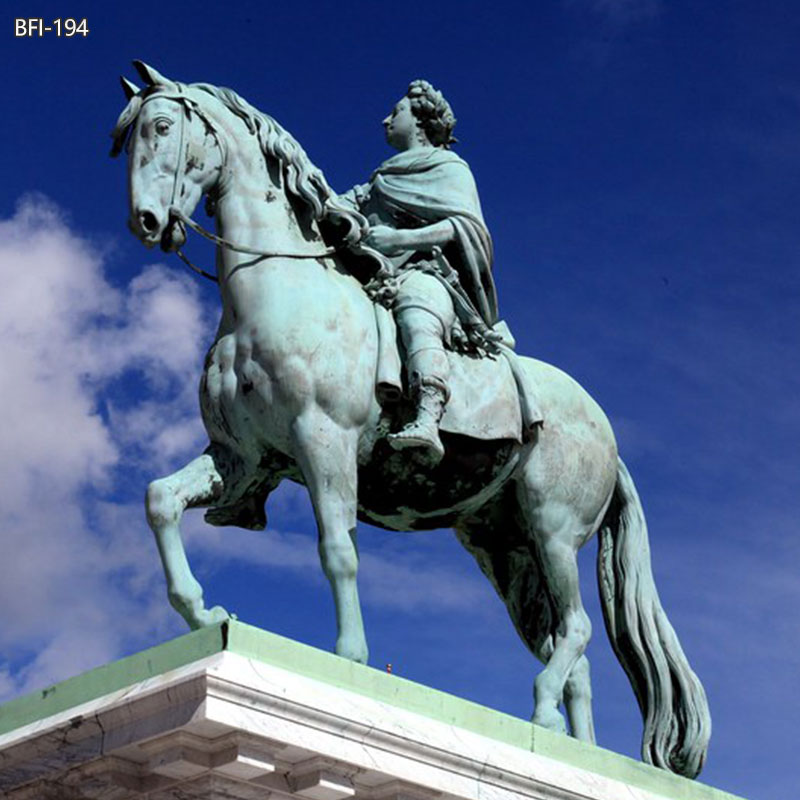 bronze Equestrian statue of Frederick V