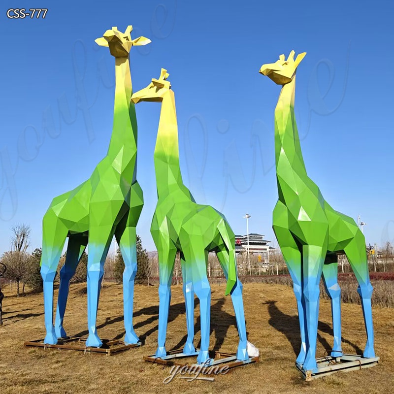 metal giraffe sculptures