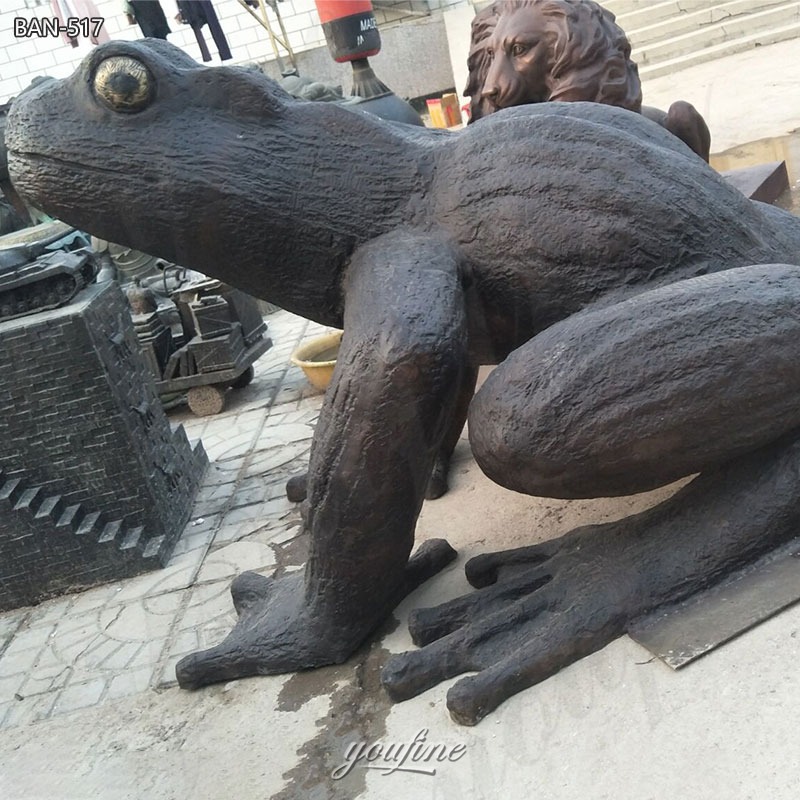 large outdoor frog statues