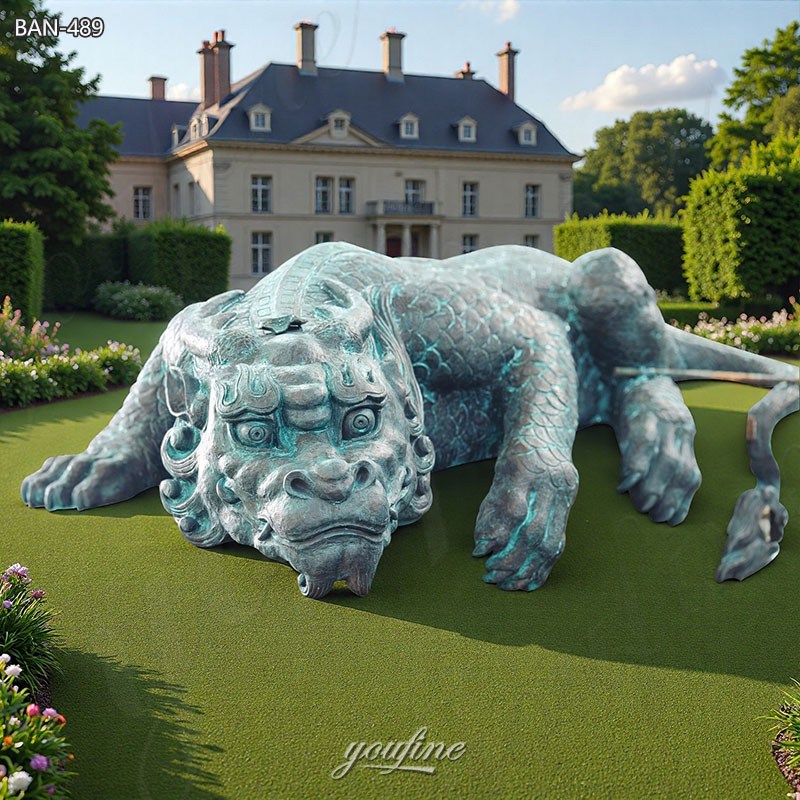 beast sculpture