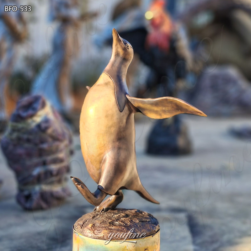 penguin statue