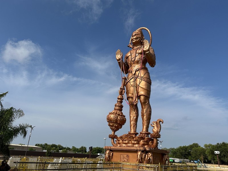 Hanuman statue
