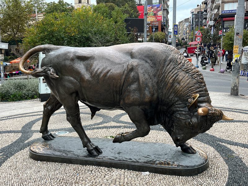 Kadıköy Bull Statue