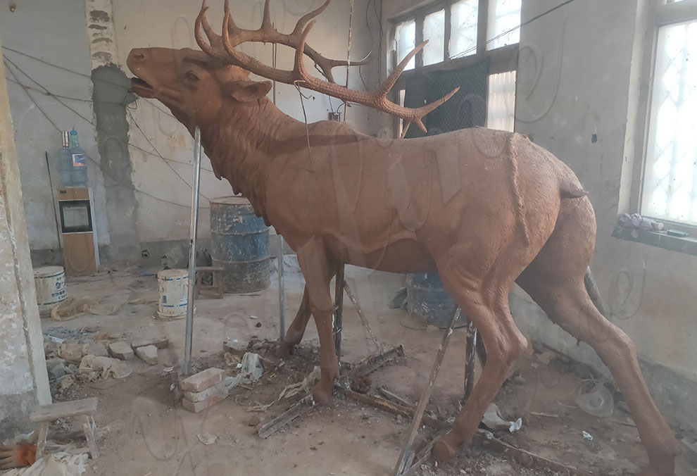 outdoor elk statue clay model
