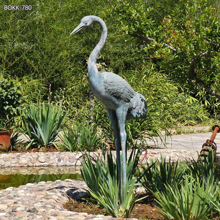 great blue heron garden statue