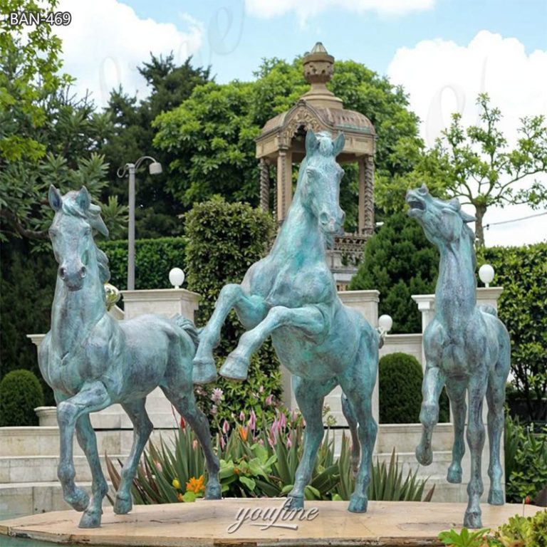 bronze vintage horse statue