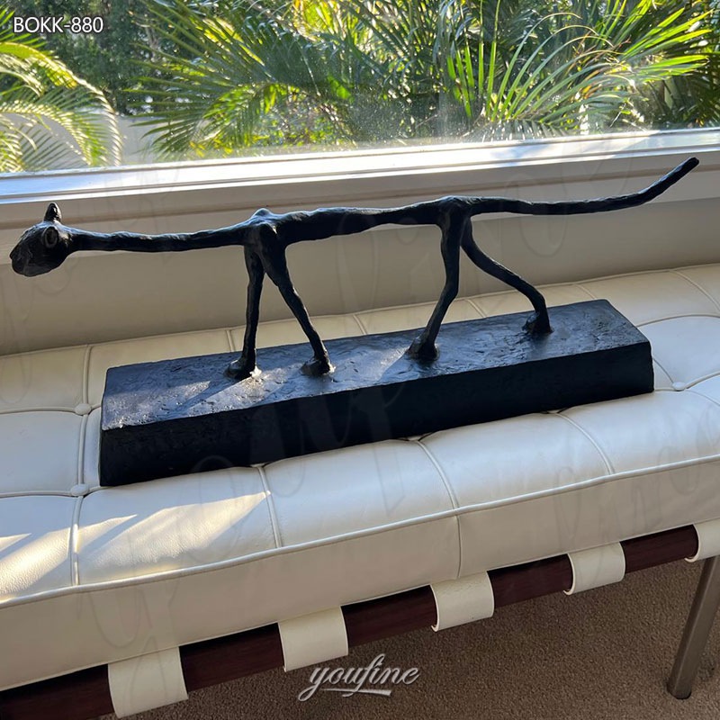 abstract cat sculpture feedback