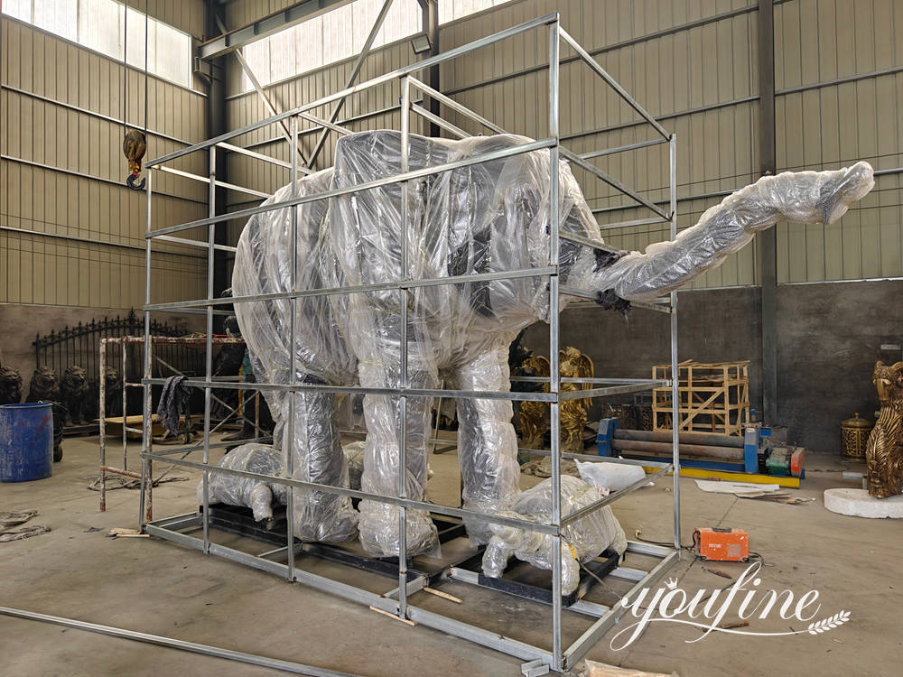 iron crate packaging for bronze elephant statue